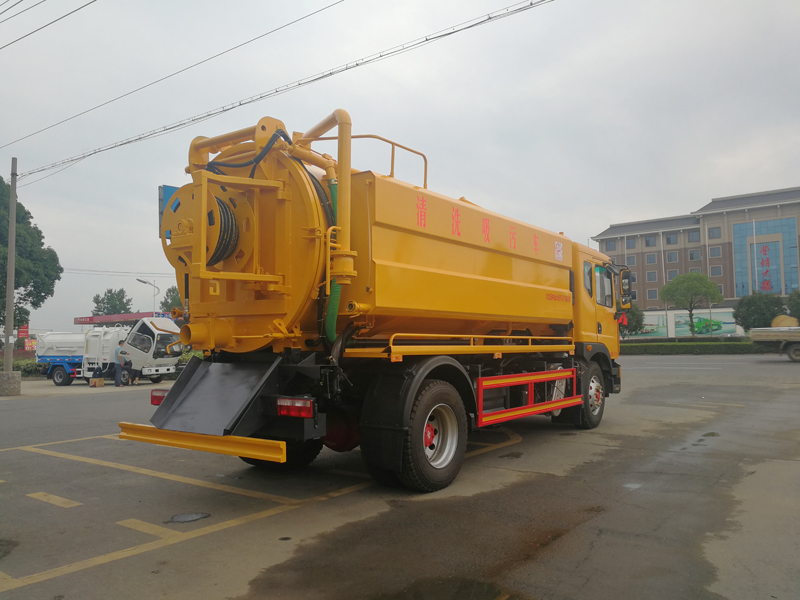 中潔牌XZL5180GQW6清洗吸污車