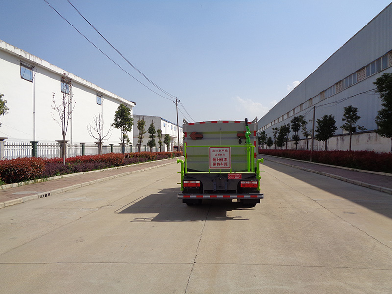 XZL5040TYH6型路面養(yǎng)護車