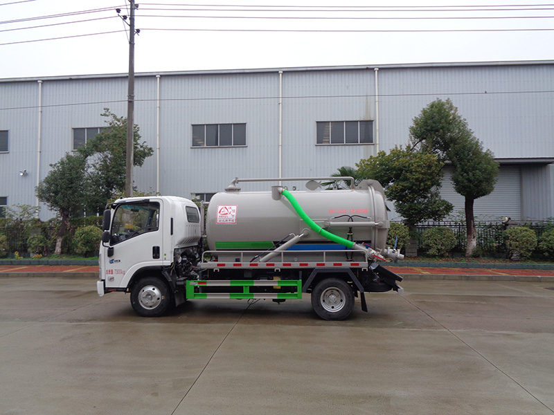 XZL5075GXW6型吸污車(chē)