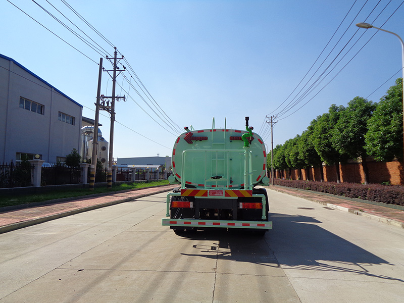 XZL5181GPSBEV型純電動綠化噴灑車