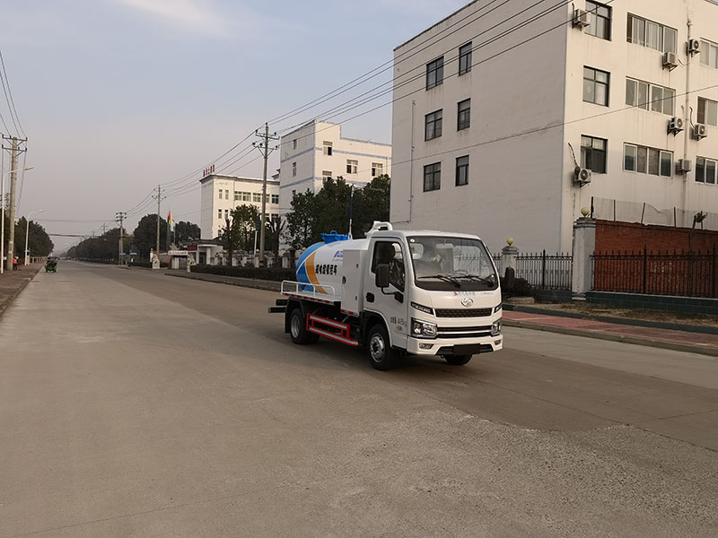 XZL5040GXWBEV型純電動(dòng)吸污車