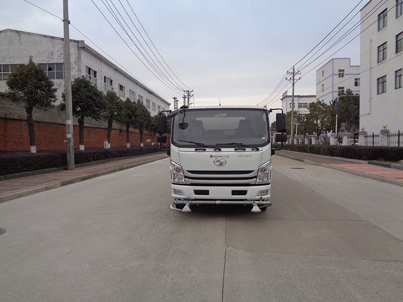 XZL5125GPSBEV型純電動綠化噴灑車