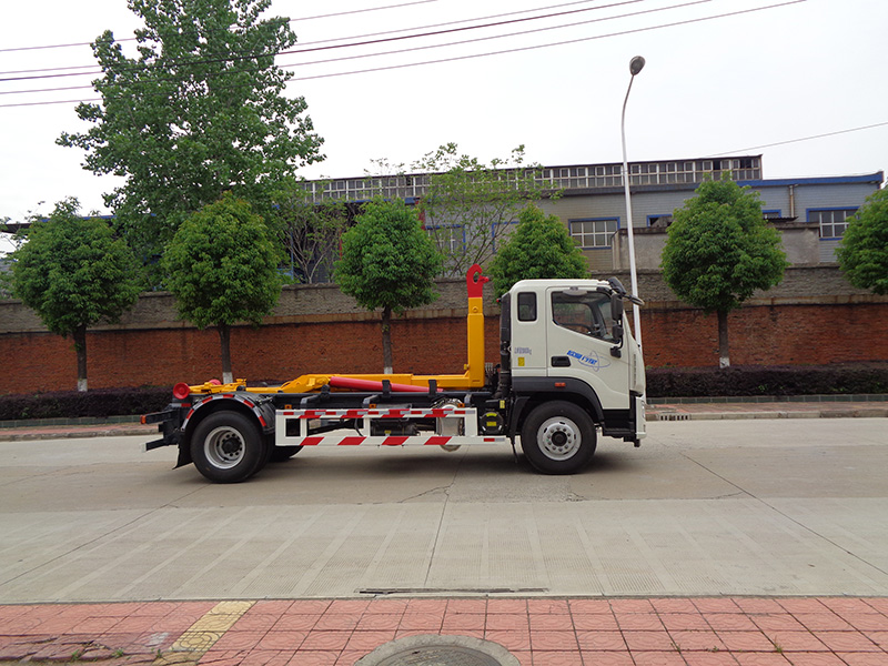 XZL5184ZXX6型車廂可卸式垃圾車